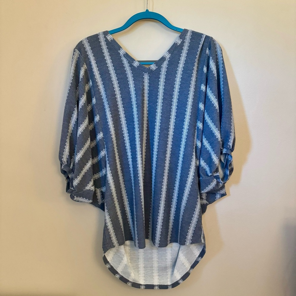 LuLaRoe blue-gray shirt with balloon sleeves, vertical stripe design